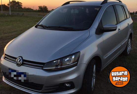 Autos - Volkswagen Suran Highline 2018 GNC 128100Km - En Venta