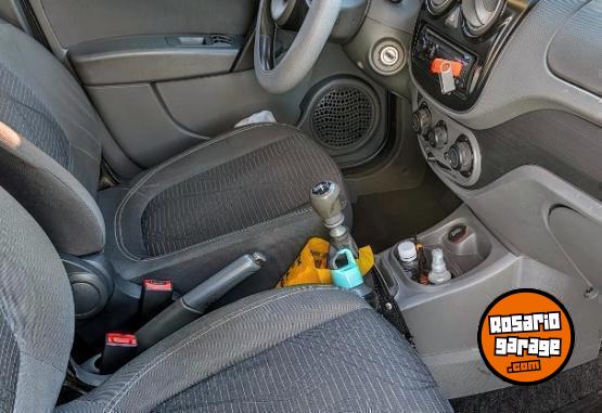 Autos - Fiat Palio Atracttive 2014 Nafta 104000Km - En Venta