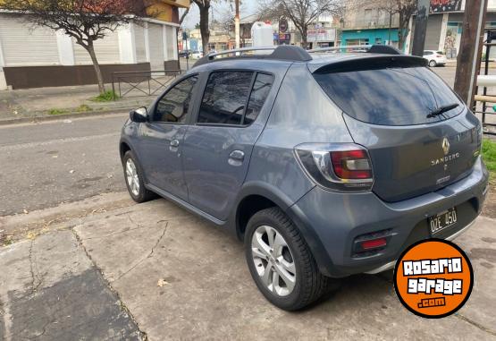 Autos - Renault Sandero 2015 GNC 100000Km - En Venta