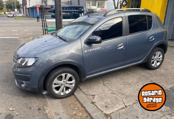Autos - Renault Sandero 2015 GNC 100000Km - En Venta