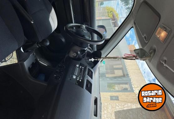 Autos - Suzuki Swift 2011 Nafta 84000Km - En Venta