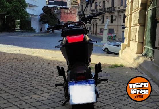 Motos - Husqvarna SVARTPILEN 200 2021 Nafta 4600Km - En Venta