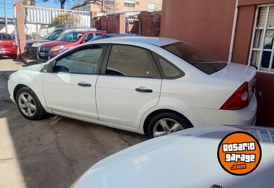 Autos - Ford Focus 2013 Nafta 198000Km - En Venta