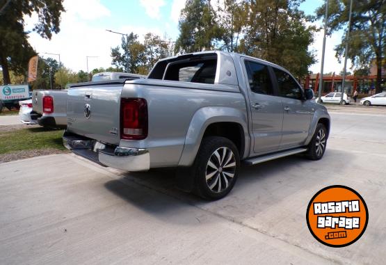 Camionetas - Volkswagen amarok extreme V6 258cv 2023 Diesel 73000Km - En Venta