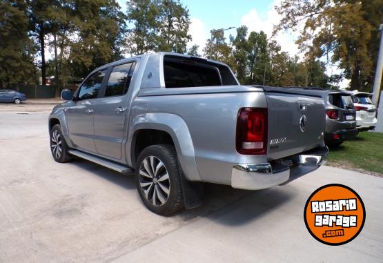 Camionetas - Volkswagen amarok extreme V6 258cv 2023 Diesel 73000Km - En Venta