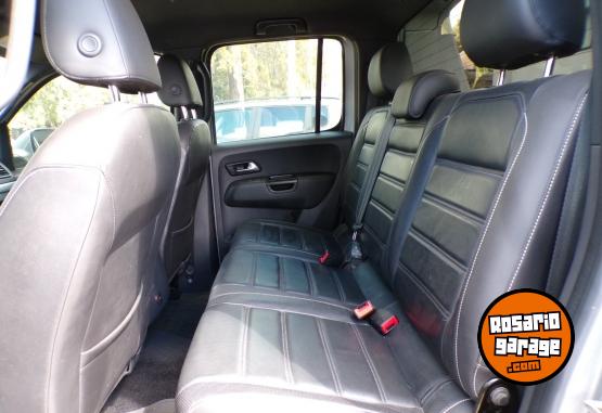 Camionetas - Volkswagen amarok extreme V6 258cv 2023 Diesel 73000Km - En Venta