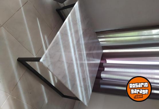 Hogar - Lquido!!! Mesa ratona con tapa de mrmol - En Venta