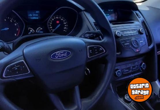 Autos - Ford Focus 1.6 S 2016 Nafta 113000Km - En Venta