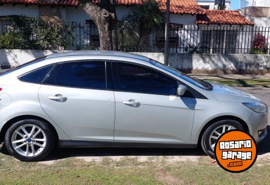 Autos - Ford Focus 1.6 S 2016 Nafta 113000Km - En Venta