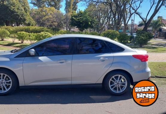 Autos - Ford Focus 1.6 S 2016 Nafta 113000Km - En Venta