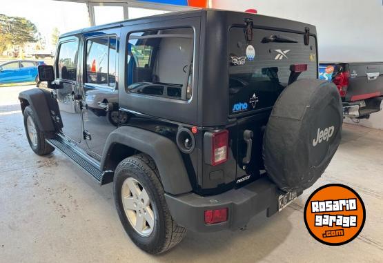 Camionetas - Jeep Wrangler Unlimited 2011 Nafta 200000Km - En Venta