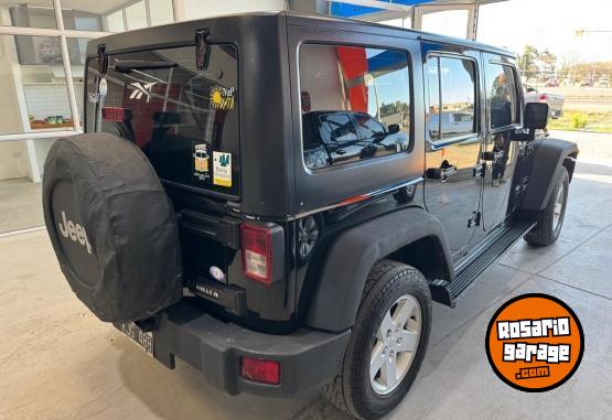 Camionetas - Jeep Wrangler Unlimited 2011 Nafta 200000Km - En Venta