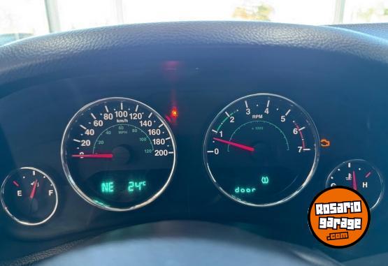 Camionetas - Jeep Wrangler Unlimited 2011 Nafta 200000Km - En Venta