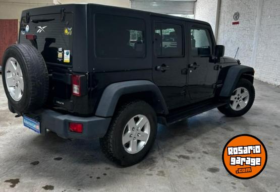 Camionetas - Jeep Wrangler Unlimited 2011 Nafta 200000Km - En Venta