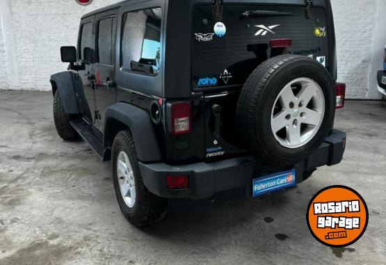 Camionetas - Jeep Wrangler Unlimited 2011 Nafta 200000Km - En Venta