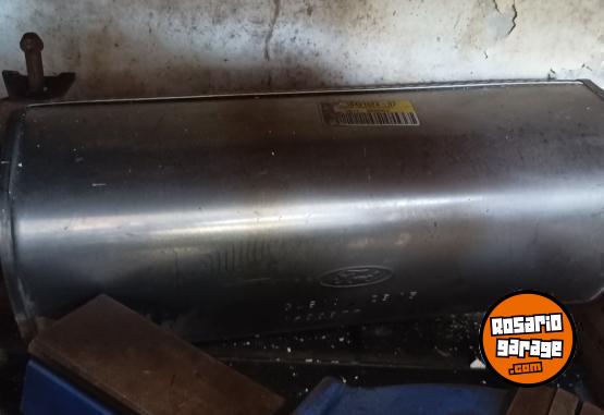 Accesorios para Autos - Silenciador trasero original Ecosport 2015 2000 km de uso - En Venta