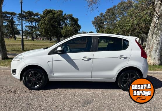 Autos - Fiat Palio Essence 1.6 2013 Nafta 124000Km - En Venta