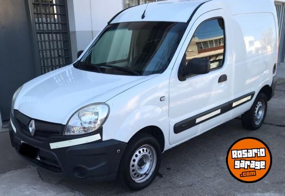 Utilitarios - Renault KANGOO 2015 Nafta 197000Km - En Venta