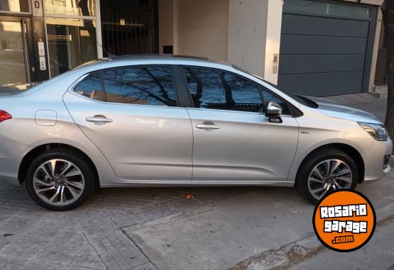 Autos - Citroen C4 Lounge S 2017 Nafta 102000Km - En Venta