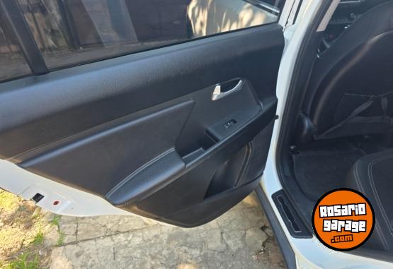 Camionetas - Kia Sportage 2013 Nafta 190000Km - En Venta