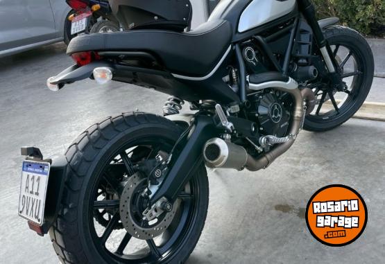 Motos - Ducati Scrambler 800 Icon Dark 2020 Nafta 14700Km - En Venta