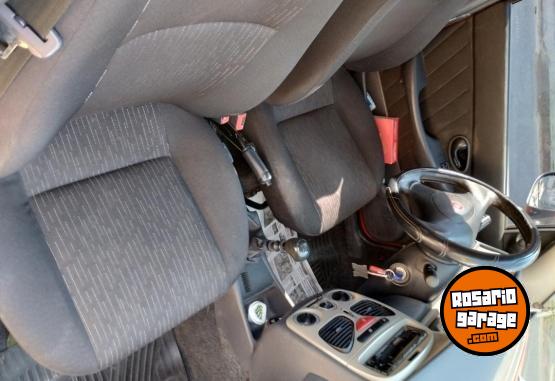 Autos - Fiat Palio gol corsa clio ka 2011 Nafta 135000Km - En Venta