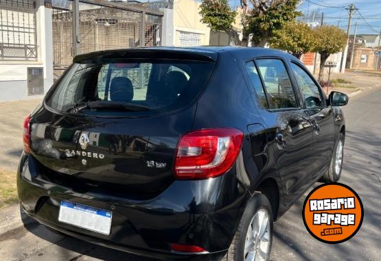 Autos - Renault Sandero Privilege 2017 Nafta 46000Km - En Venta