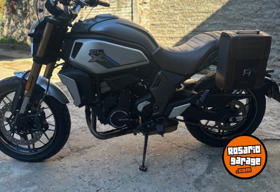 Motos - CF CLX-700 Heritage 2022 Nafta 10000Km - En Venta