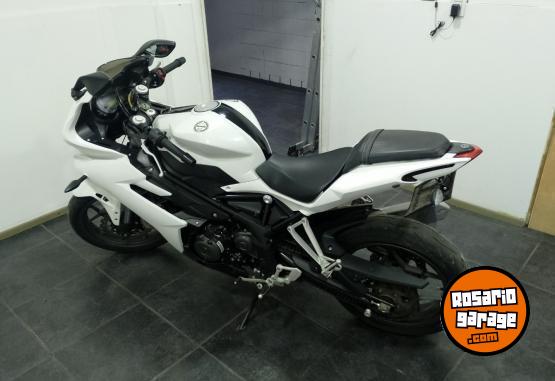 Motos - Benelli TN302R 2020 Nafta 3900Km - En Venta