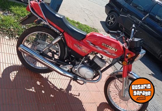Motos - Suzuki Ax100 2023 Nafta 5000Km - En Venta