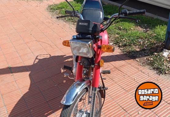 Motos - Suzuki Ax100 2023 Nafta 5000Km - En Venta