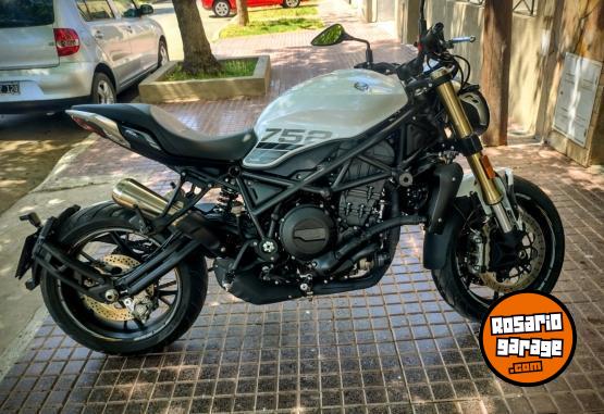 Motos - Benelli 752S 2022 Nafta 15000Km - En Venta