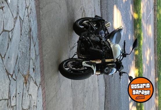 Motos - Benelli 752S 2022 Nafta 15000Km - En Venta