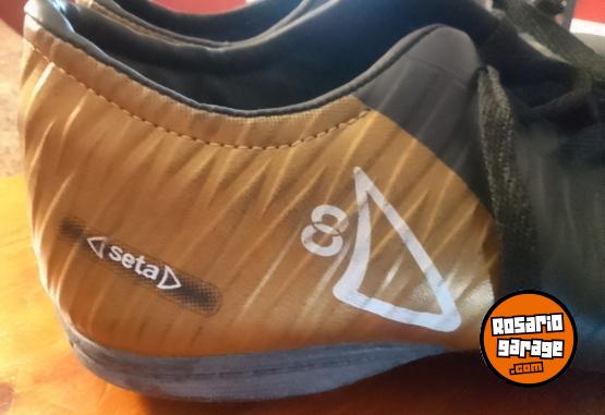 Deportes - Botines Futbol 5 - En Venta