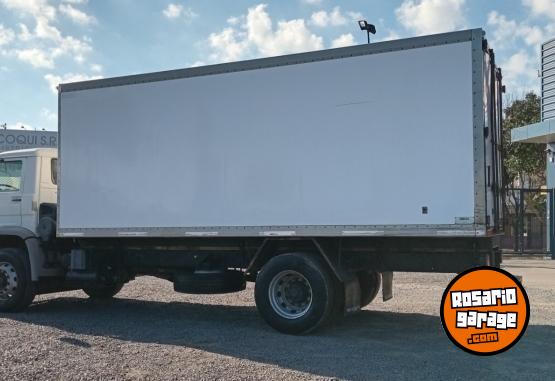 Camiones y Gras - Volkswagen 17220 con furgn Trmico (2011) - En Venta