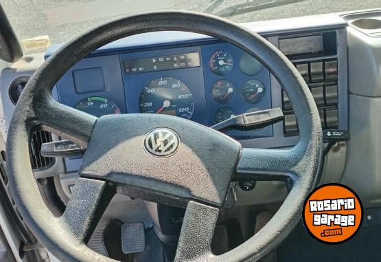 Camiones y Gras - Volkswagen 17220 con furgn Trmico (2011) - En Venta