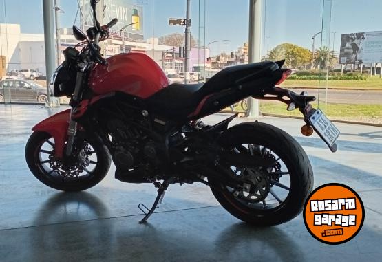Motos - Benelli TNT 300 2021 Nafta 22000Km - En Venta