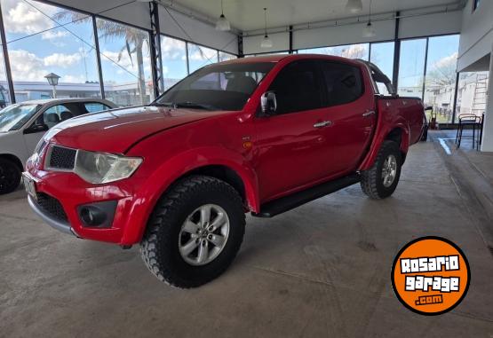 Camionetas - Mitsubishi L200 2013 Diesel 210000Km - En Venta