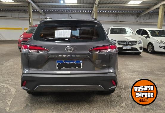 Camionetas - Toyota COROLLA CROSS SEG 2.0 2024 Nafta 17500Km - En Venta