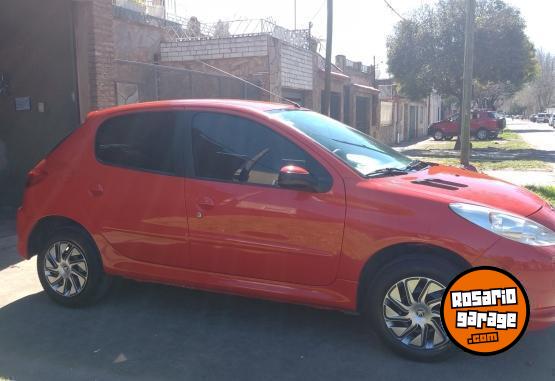 Autos - Peugeot 207 Compact Allure 2015 Nafta 110000Km - En Venta