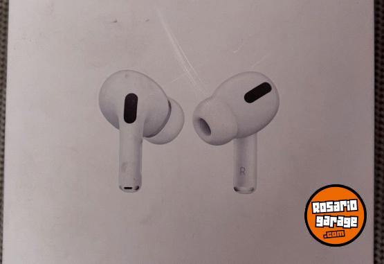 Telefona - Cajas vacas de iPhone 11 y 9  y airpods - En Venta