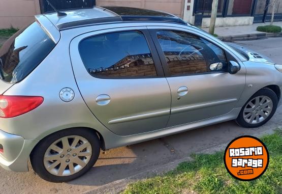 Autos - Peugeot 207 COMPACT 2011 GNC 275000Km - En Venta