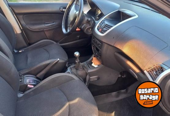 Autos - Peugeot 207 COMPACT 2011 GNC 275000Km - En Venta