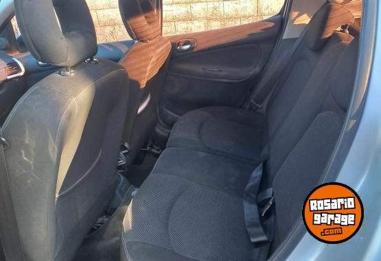 Autos - Peugeot 207 COMPACT 2011 GNC 275000Km - En Venta