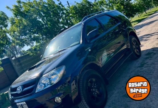 Camionetas - Toyota Sw4 4x4 cuero 2007 Diesel 280000Km - En Venta