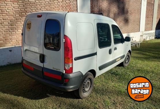 Utilitarios - Renault Kangoo 2012 GNC 125000Km - En Venta