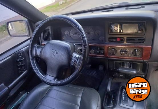 Camionetas - Jeep Grand Cherokee 4.0 1999 Nafta 384000Km - En Venta