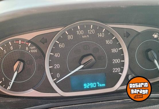 Autos - Ford KA SEL 2020 Nafta 94000Km - En Venta