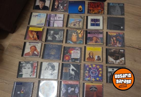 Otros - 29 cd con mueble - En Venta