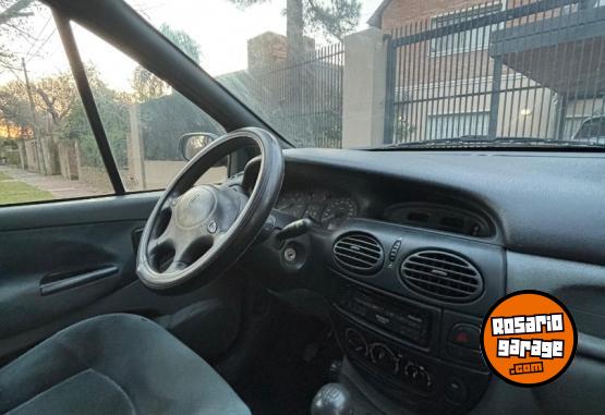 Autos - Renault Renault Scenic 2.0 2000 Nafta 263000Km - En Venta